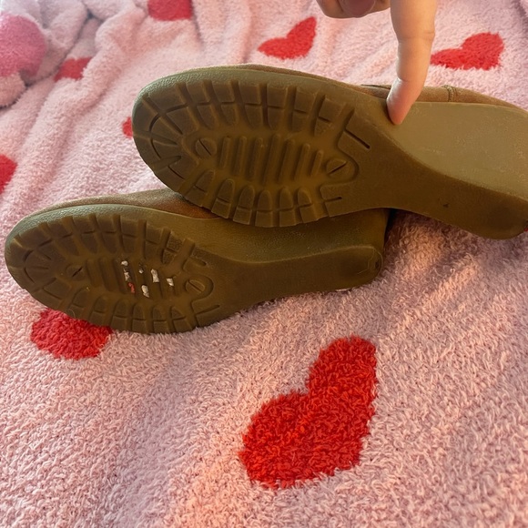 White Mountain Suede Wedges - Picture 4 of 5